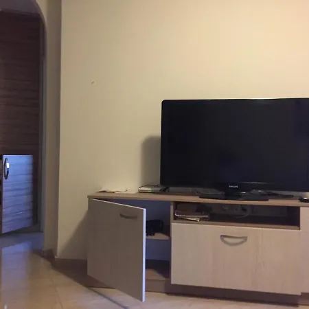 Esteban Apartment *